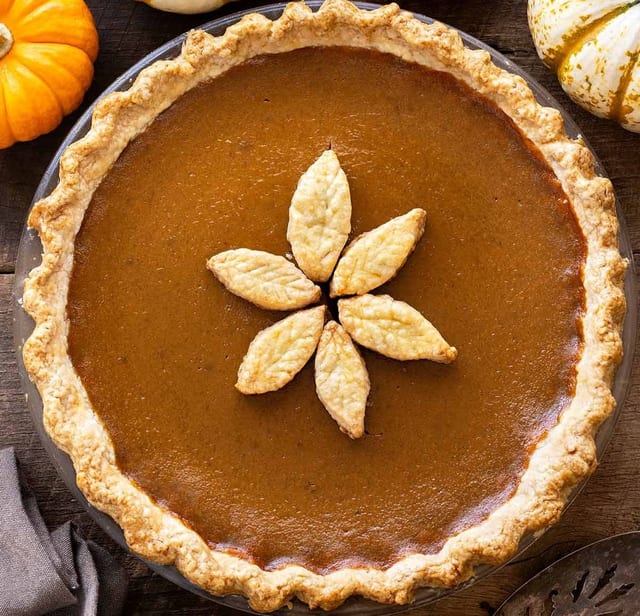 TRADITIONAL PUMPKIN PIE.